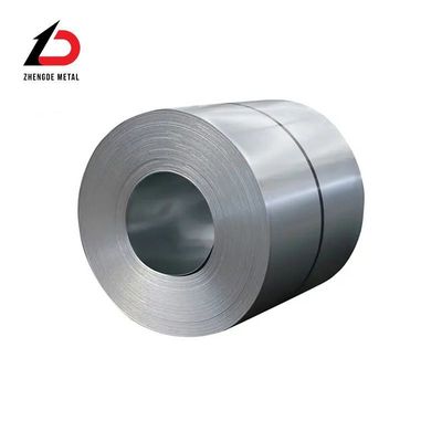 การปรับระดับ Ss400 A36 ASTM 1020 Hr Cr SPCC SPHC St15 St37 C10e C15e St44 Ss400 St52 S235jr ผลิตสตริปโค้ลเหล็ก
